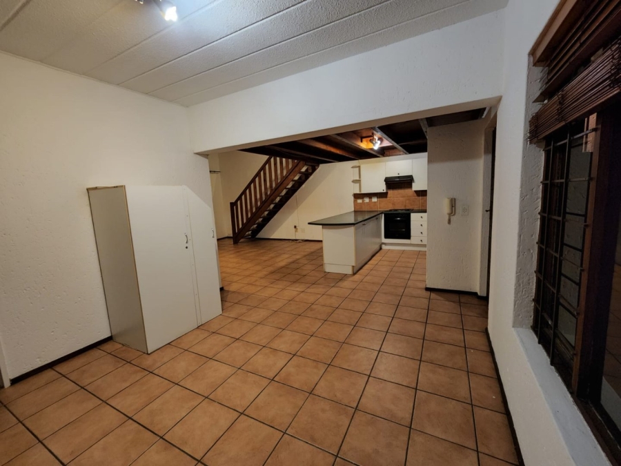 2 Bedroom Property for Sale in Sunninghill Gauteng