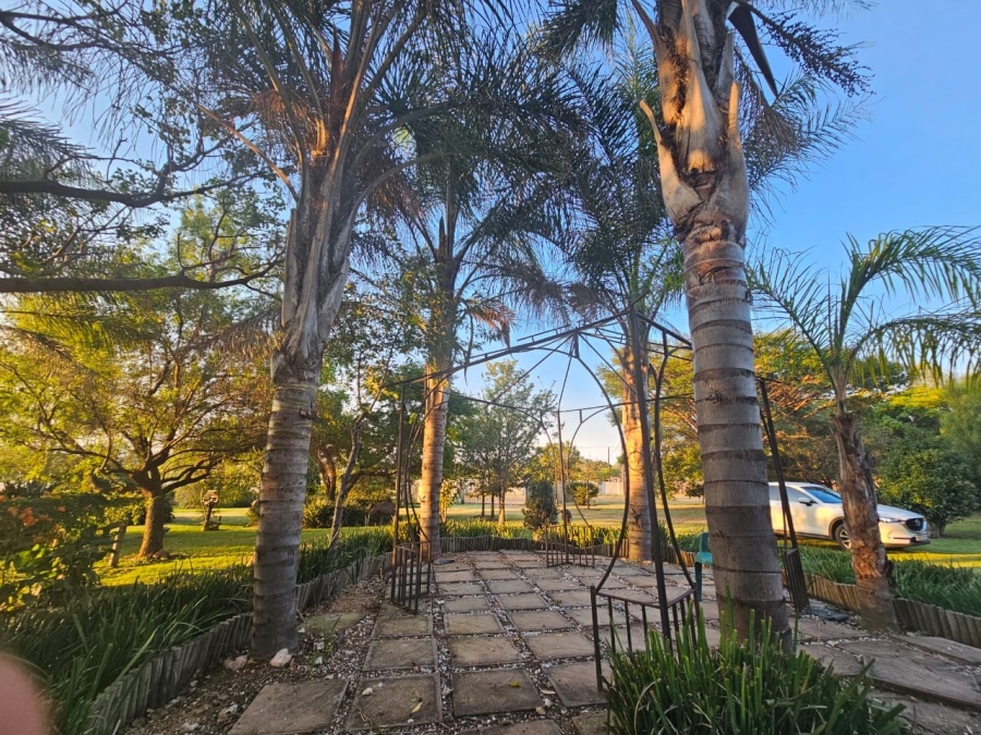 Commercial Property for Sale in Mnandi Gauteng