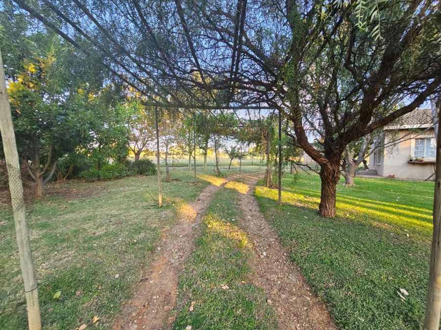 Commercial Property for Sale in Mnandi Gauteng