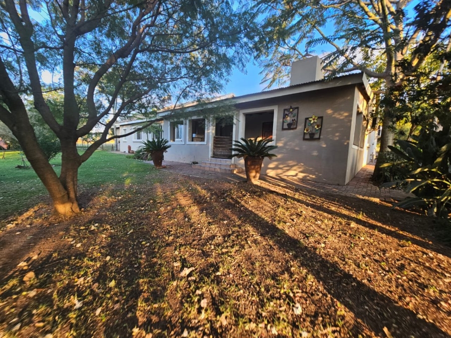 Commercial Property for Sale in Mnandi Gauteng