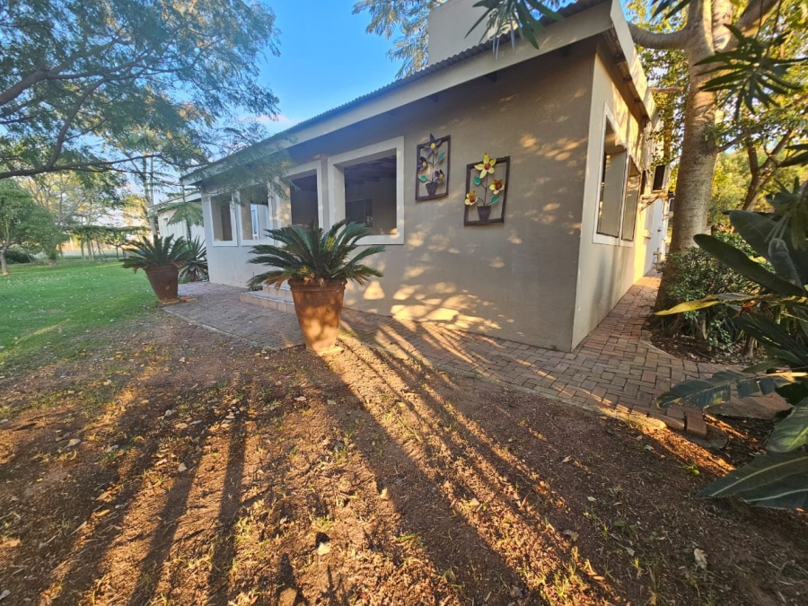 Commercial Property for Sale in Mnandi Gauteng