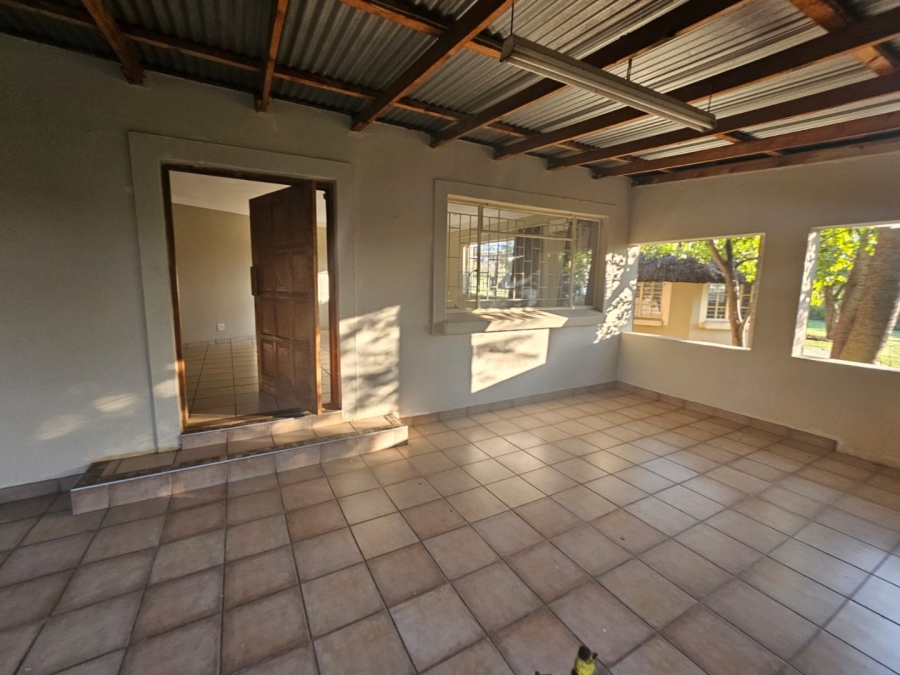 Commercial Property for Sale in Mnandi Gauteng