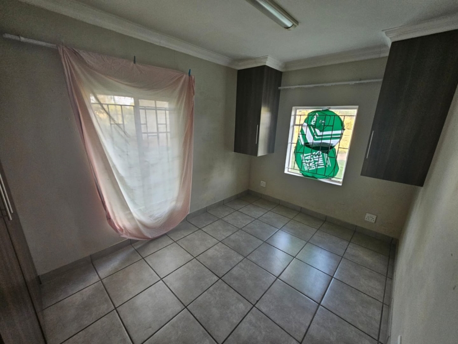 Commercial Property for Sale in Mnandi Gauteng