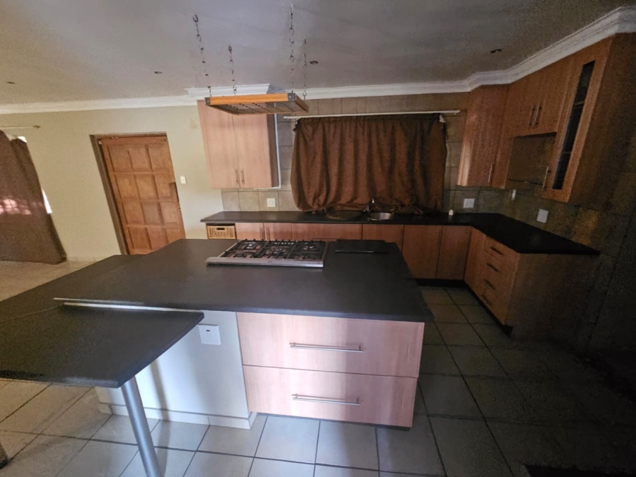 Commercial Property for Sale in Mnandi Gauteng