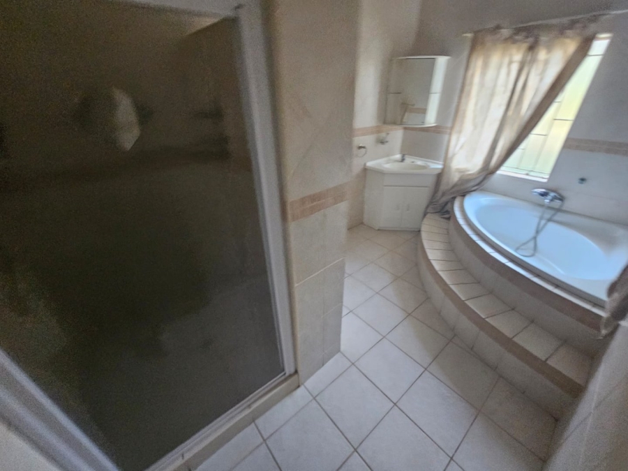 Commercial Property for Sale in Mnandi Gauteng