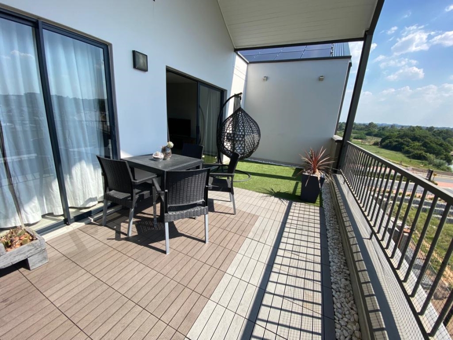 To Let 2 Bedroom Property for Rent in Waterfall Gauteng