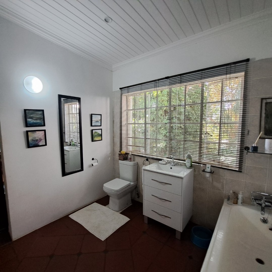 5 Bedroom Property for Sale in Florauna Gauteng