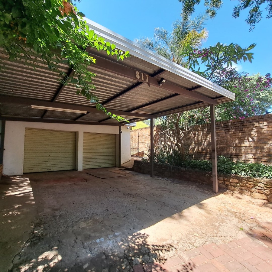 5 Bedroom Property for Sale in Florauna Gauteng