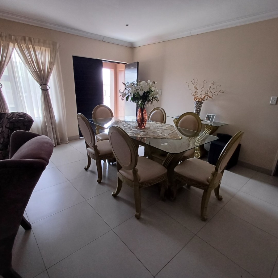 To Let 3 Bedroom Property for Rent in Thatchfield Hills Gauteng