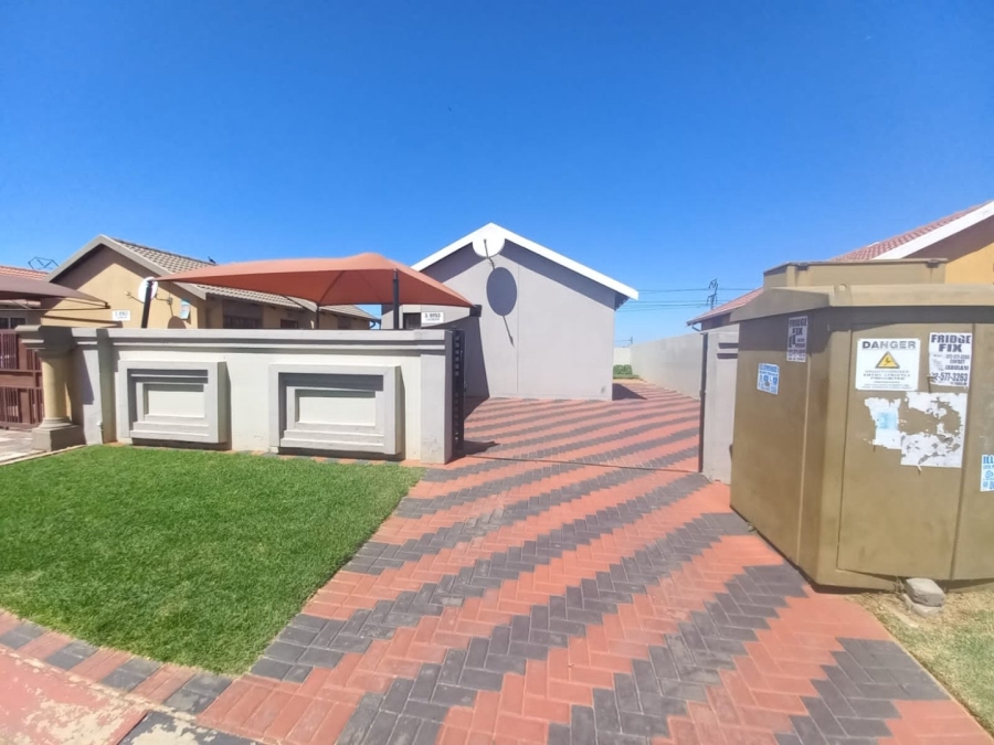 2 Bedroom Property for Sale in Windmill Park Gauteng