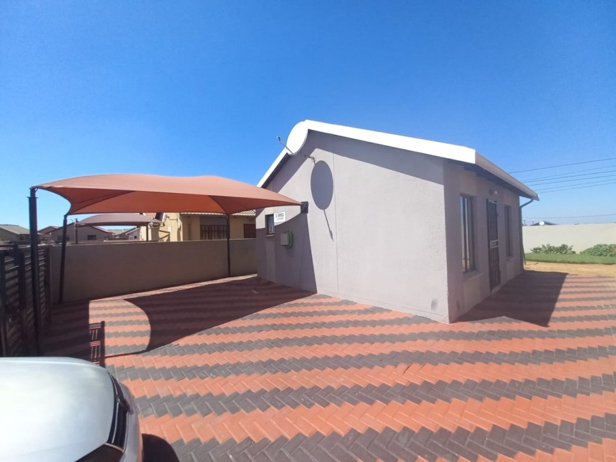 2 Bedroom Property for Sale in Windmill Park Gauteng