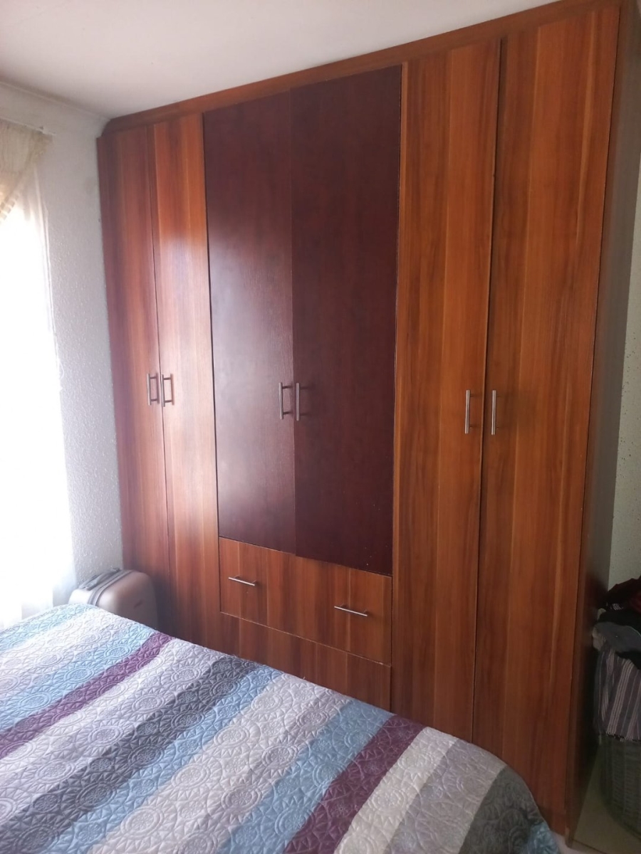 2 Bedroom Property for Sale in Windmill Park Gauteng