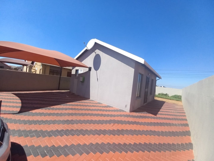 2 Bedroom Property for Sale in Windmill Park Gauteng