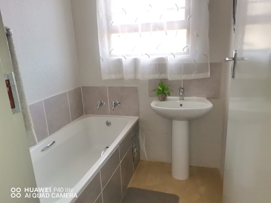 3 Bedroom Property for Sale in Soshanguve VV Gauteng