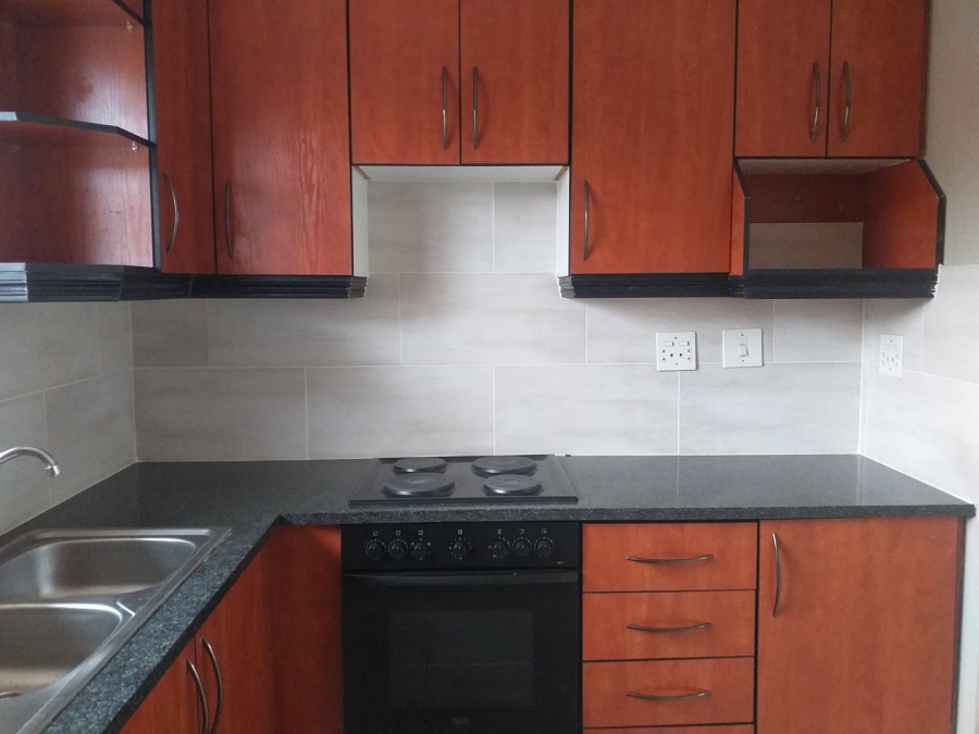 To Let 2 Bedroom Property for Rent in Northwold Gauteng