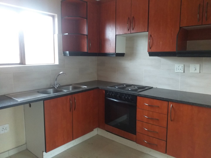 To Let 2 Bedroom Property for Rent in Northwold Gauteng