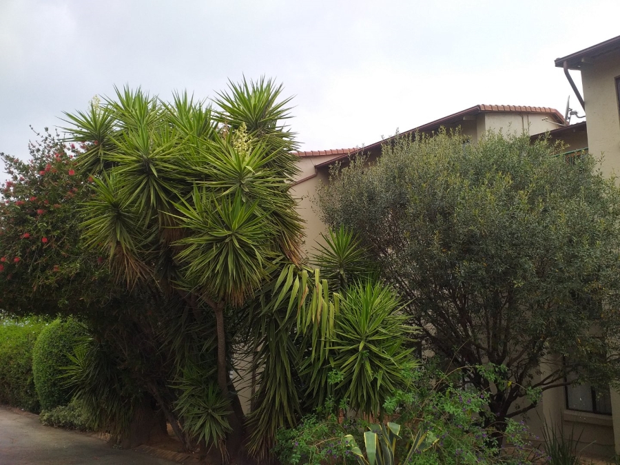 To Let 2 Bedroom Property for Rent in Northwold Gauteng