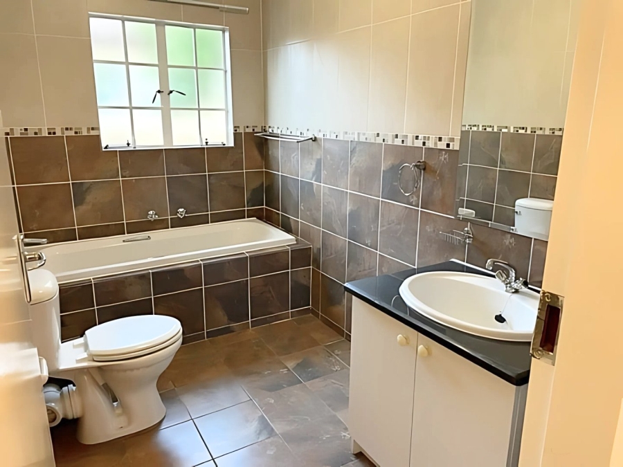 3 Bedroom Property for Sale in Harveston A H Gauteng