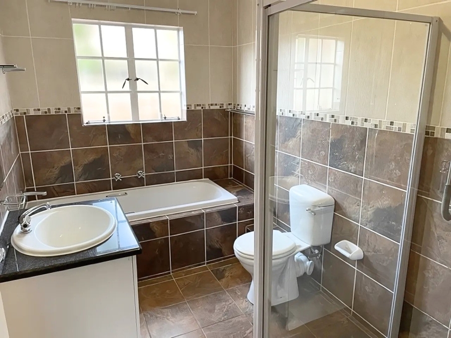 3 Bedroom Property for Sale in Harveston A H Gauteng