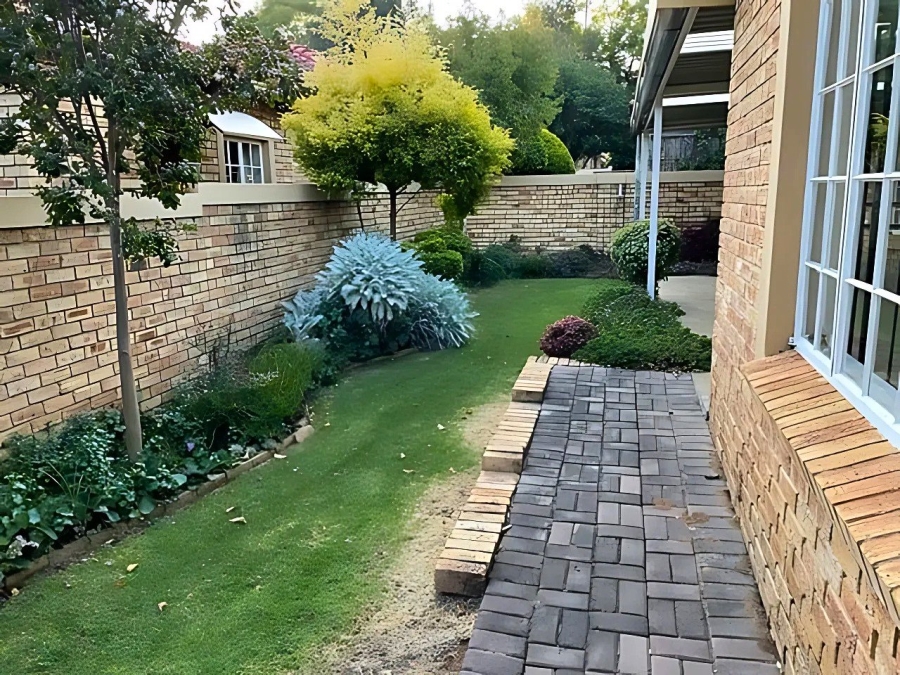 3 Bedroom Property for Sale in Harveston A H Gauteng