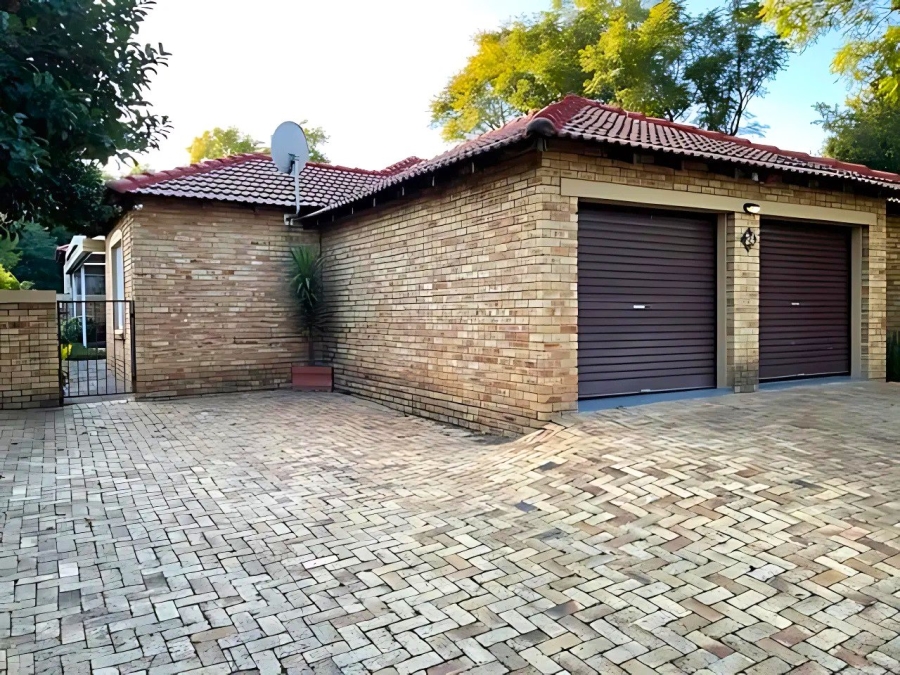 3 Bedroom Property for Sale in Harveston A H Gauteng