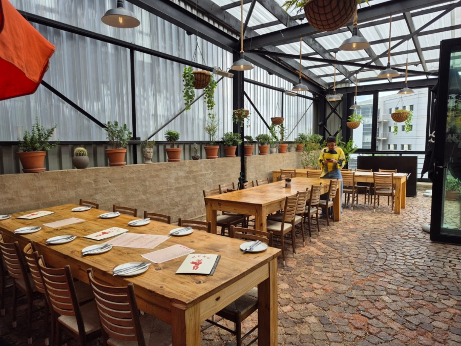 To Let 1 Bedroom Property for Rent in Sandton Central Gauteng