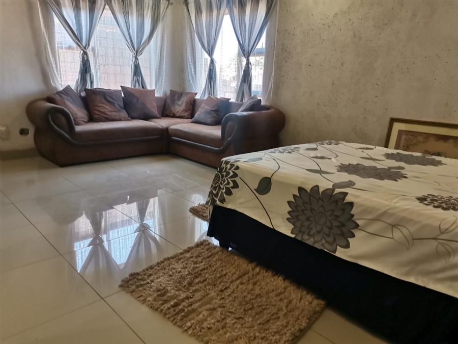 To Let 4 Bedroom Property for Rent in Soshanguve P Gauteng