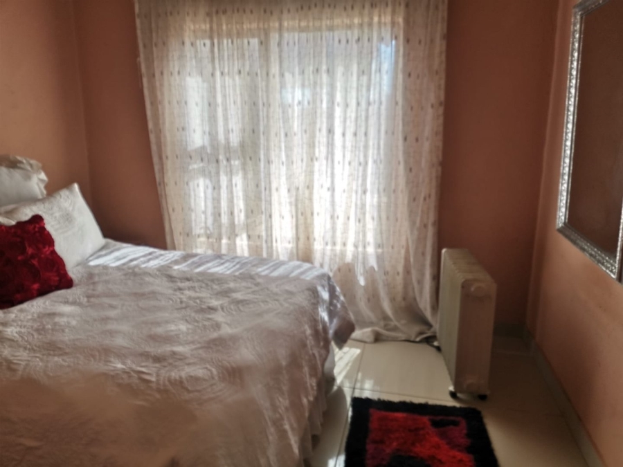To Let 4 Bedroom Property for Rent in Soshanguve P Gauteng