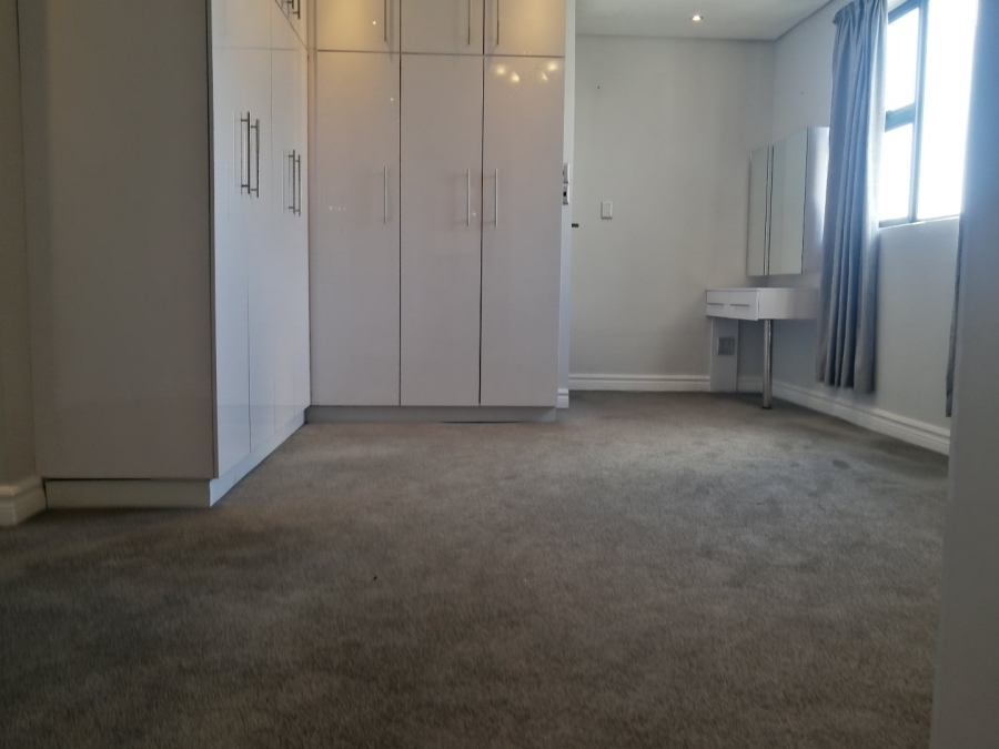 To Let 2 Bedroom Property for Rent in Waterfall Gauteng