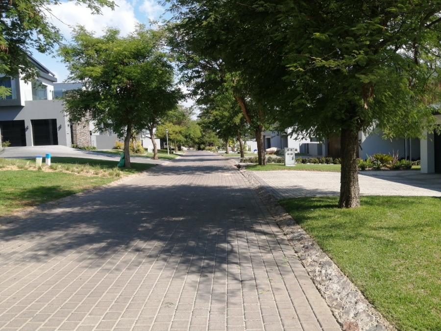 To Let 2 Bedroom Property for Rent in Waterfall Gauteng