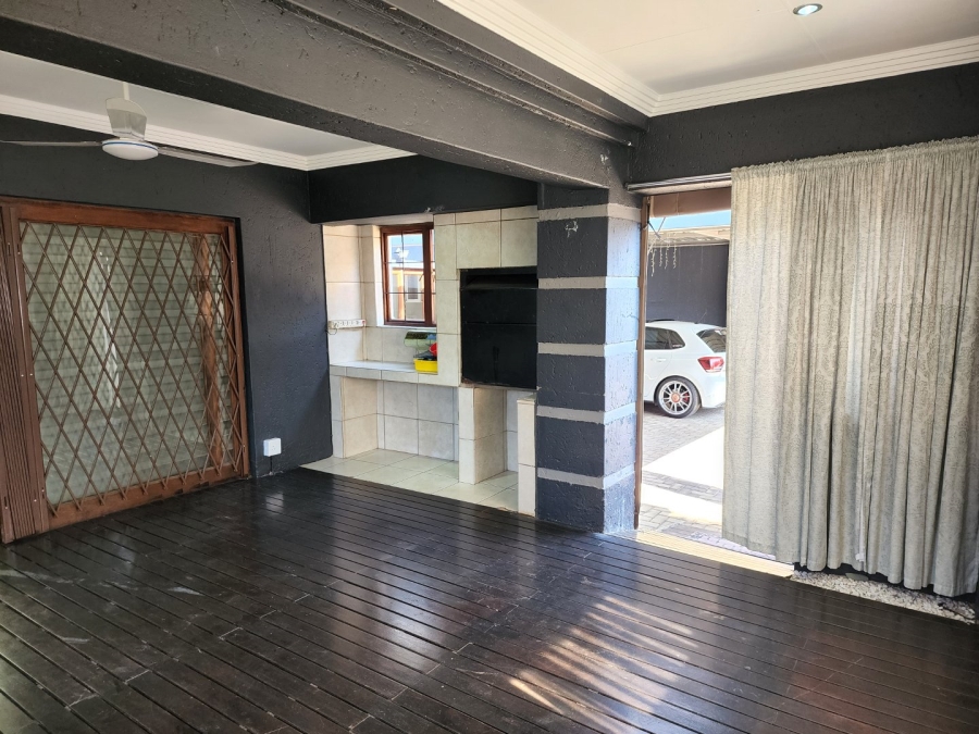 To Let 3 Bedroom Property for Rent in Witfield Gauteng