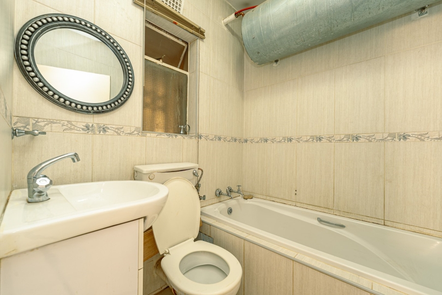 2 Bedroom Property for Sale in Fleurhof Gauteng