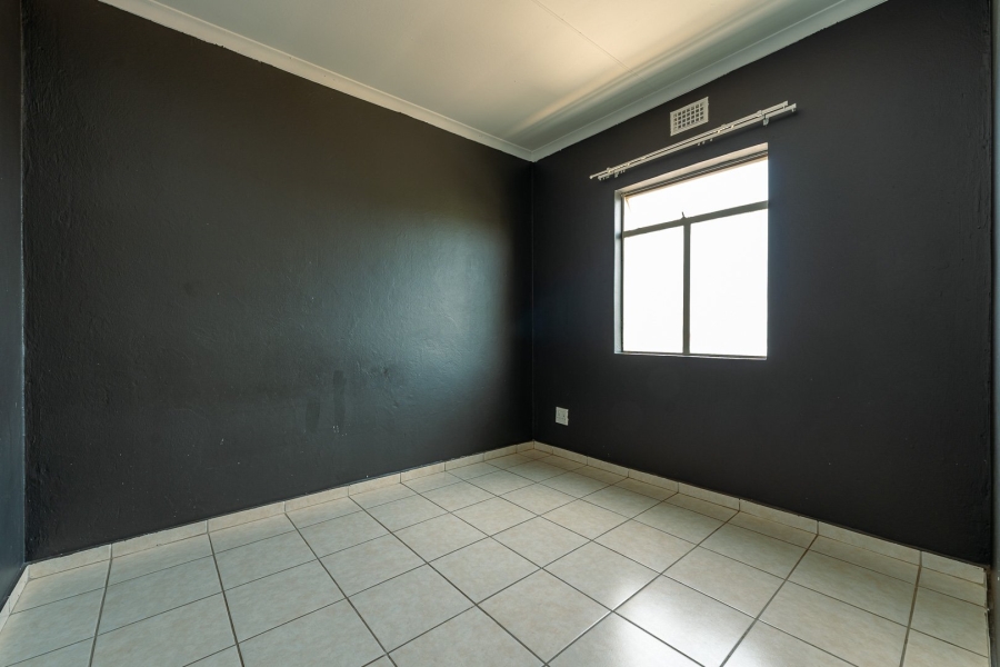 2 Bedroom Property for Sale in Fleurhof Gauteng