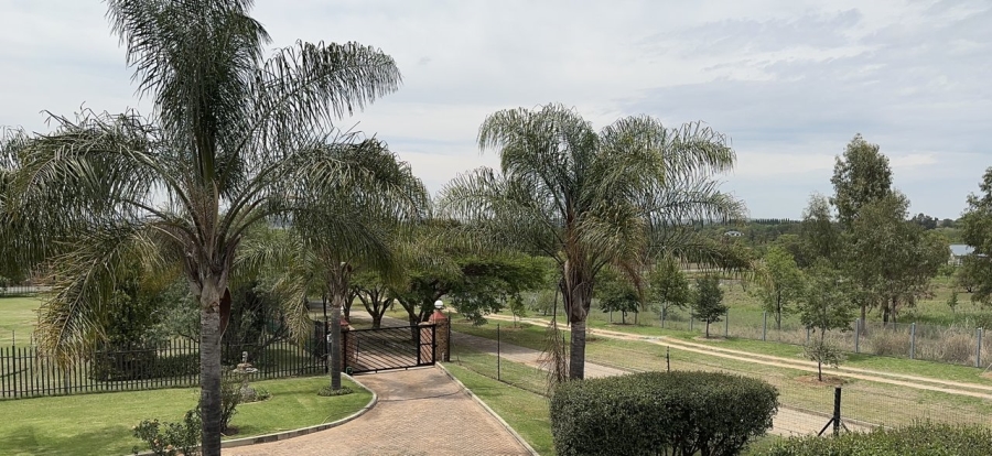 8 Bedroom Property for Sale in Randjesfontein A H Gauteng