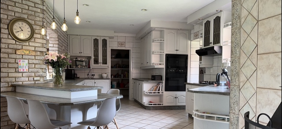 8 Bedroom Property for Sale in Randjesfontein A H Gauteng