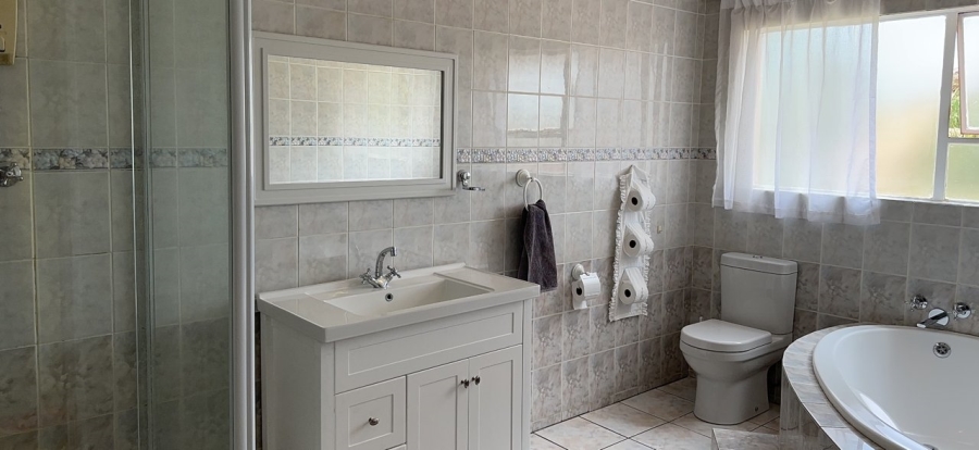 8 Bedroom Property for Sale in Randjesfontein A H Gauteng