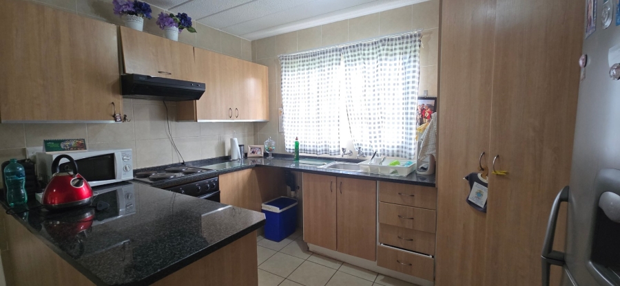2 Bedroom Property for Sale in Meyersdal Gauteng
