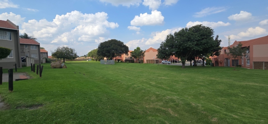 2 Bedroom Property for Sale in Meyersdal Gauteng