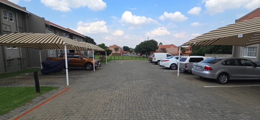 2 Bedroom Property for Sale in Meyersdal Gauteng