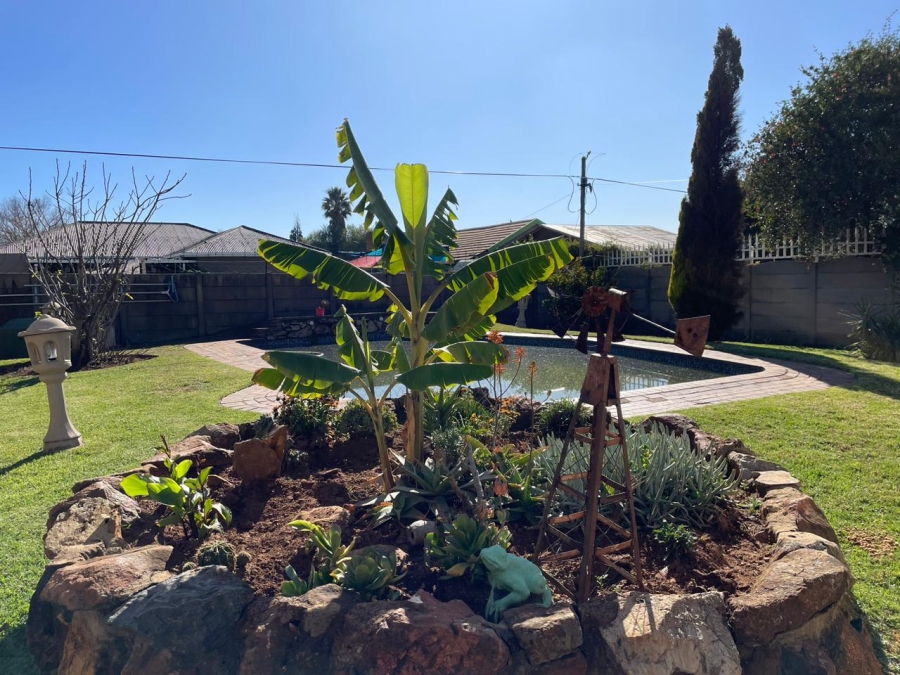 2 Bedroom Property for Sale in Raceview Gauteng