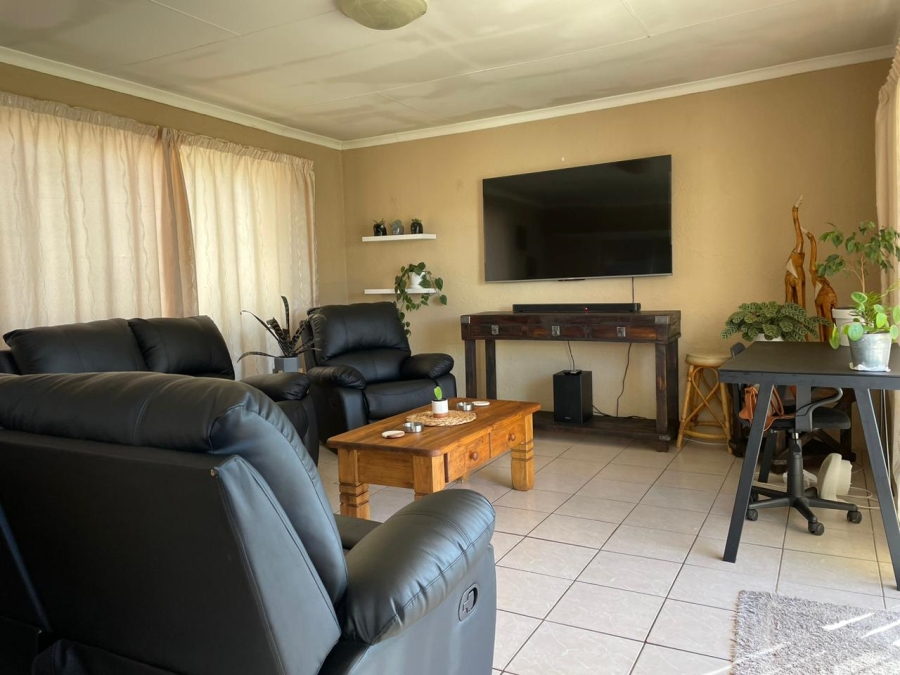 2 Bedroom Property for Sale in Raceview Gauteng