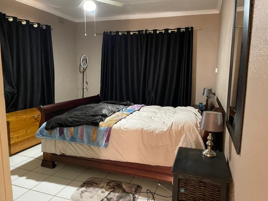 2 Bedroom Property for Sale in Raceview Gauteng