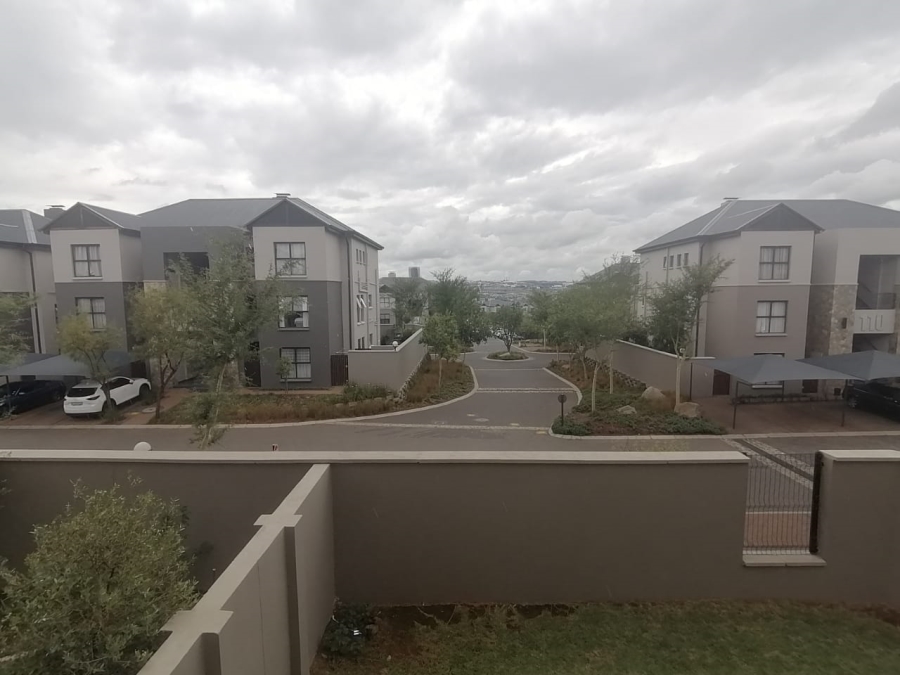 To Let 2 Bedroom Property for Rent in Waterfall Gauteng