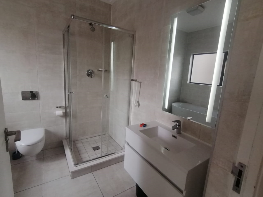 To Let 2 Bedroom Property for Rent in Waterfall Gauteng