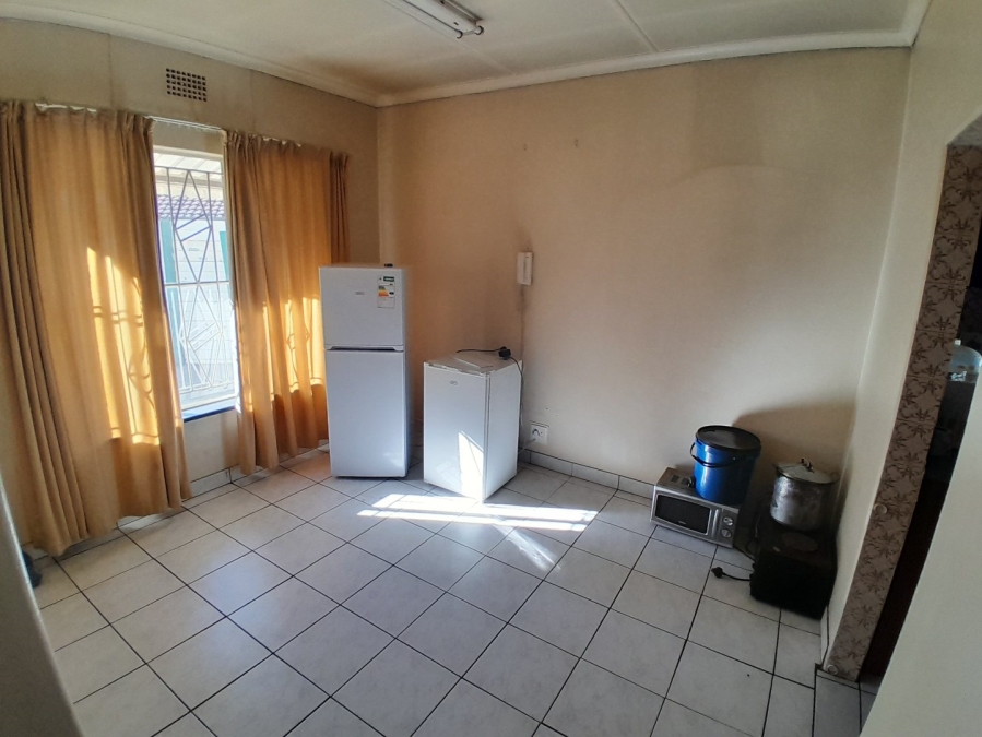 To Let 3 Bedroom Property for Rent in Ravensklip Gauteng