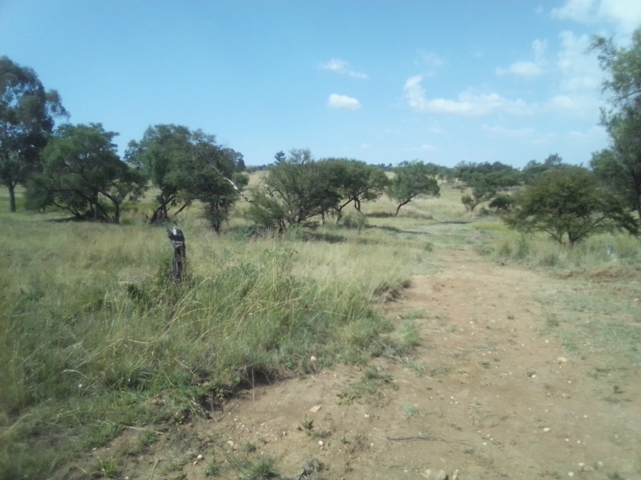 To Let Commercial Property for Rent in Laezonia Gauteng