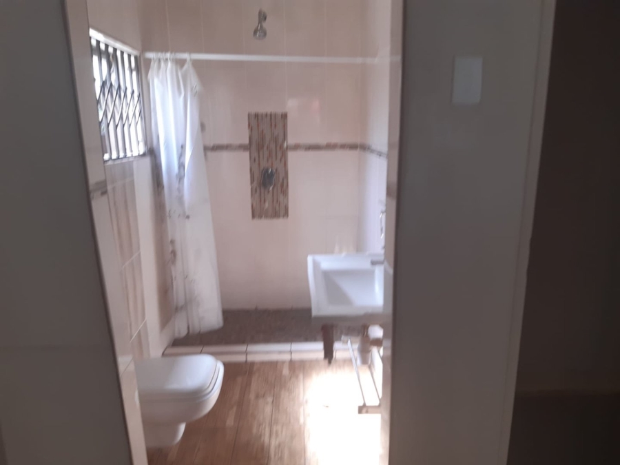 4 Bedroom Property for Sale in Mondeor Gauteng