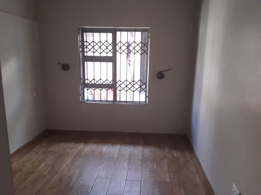 4 Bedroom Property for Sale in Mondeor Gauteng