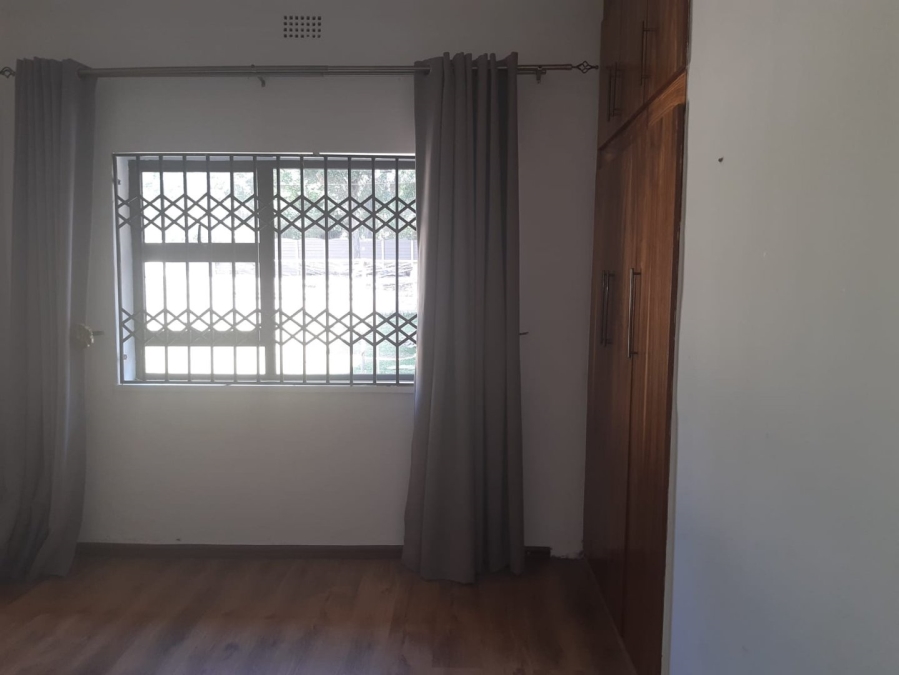 4 Bedroom Property for Sale in Mondeor Gauteng