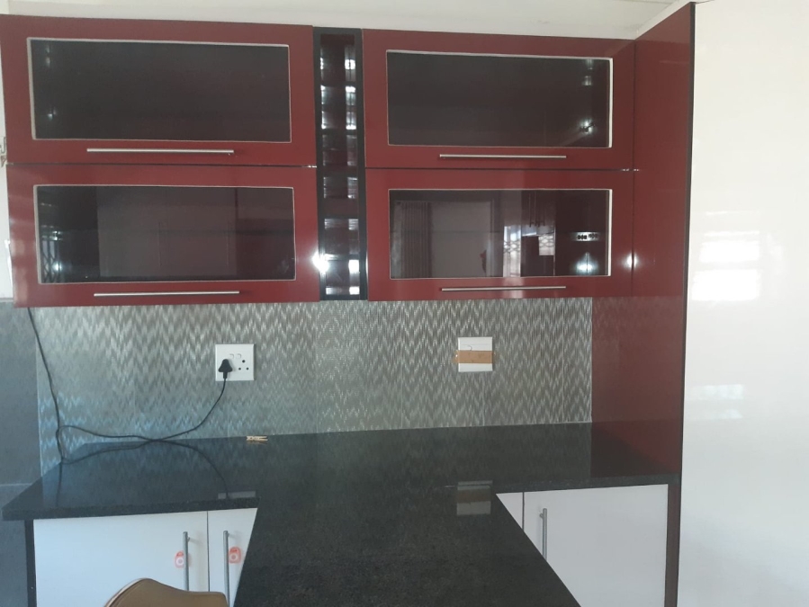 4 Bedroom Property for Sale in Mondeor Gauteng